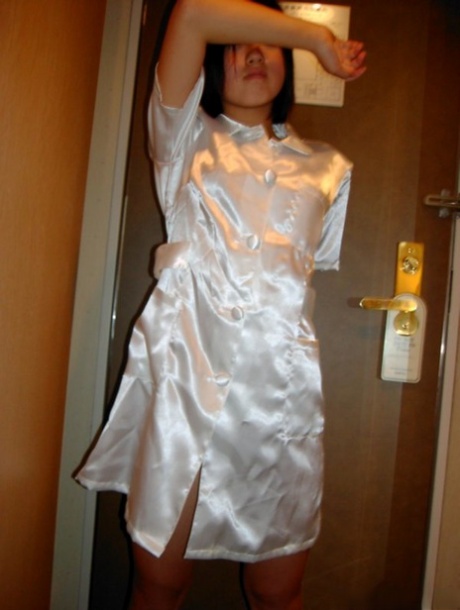 일본야사 - 어려보이는 키스방 업소녀 1 번째 이미지