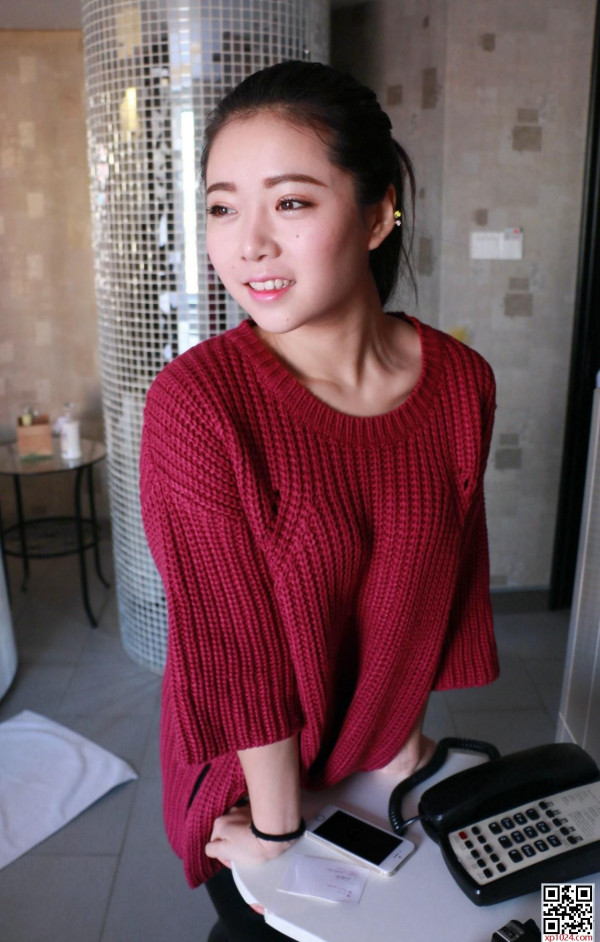 [누드모델] 가슴 위 문신한 아마추어 일반인 누드 1 번째 이미지